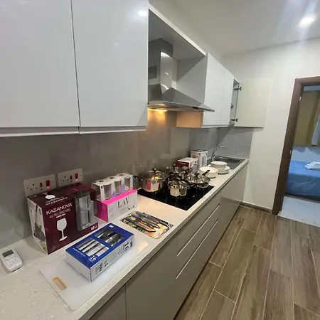 Qawra Seaside Birch Leaf