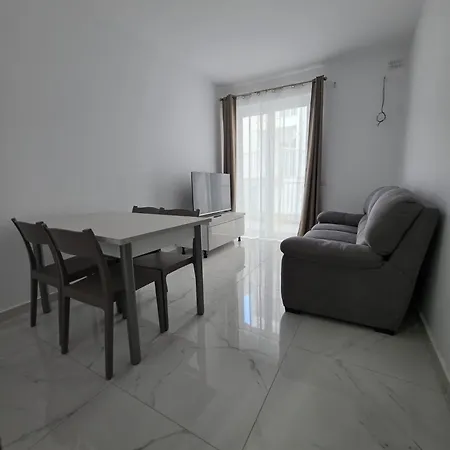 Appartement Qawra Seaside Birch Leaf