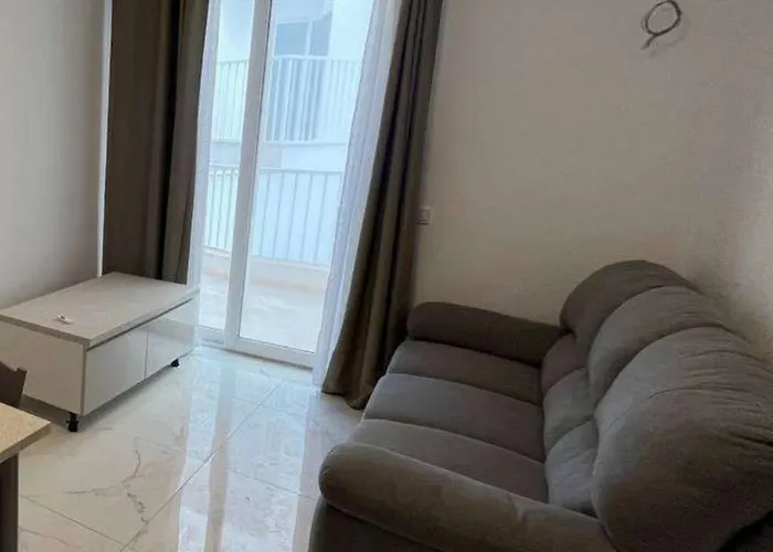 Qawra Seaside Birch Leaf Appartement *