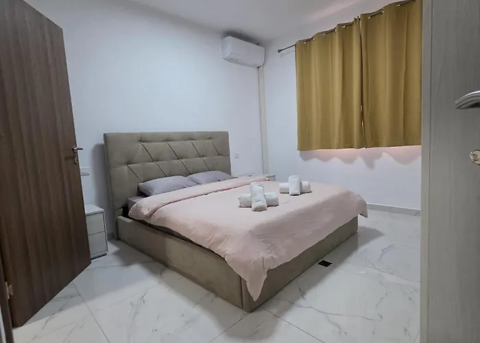 公寓 Qawra Seaside Birch Leaf